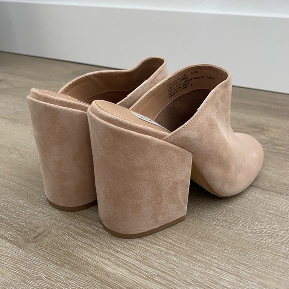 Suede Steve Madden Mule - Picture 4 of 4